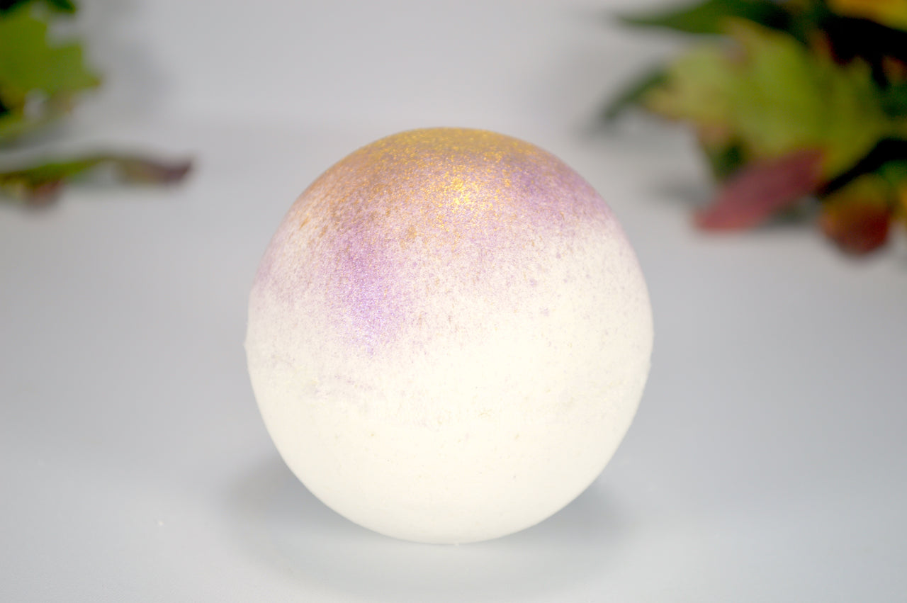 Golden Embers & Plum Bath Bomb